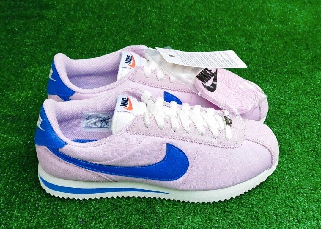 Nike Cortez Unisex Sneakers - Maat 44, Kleding | Dames, Info@nike.com, Nike, Nieuw, Ophalen of Verzenden