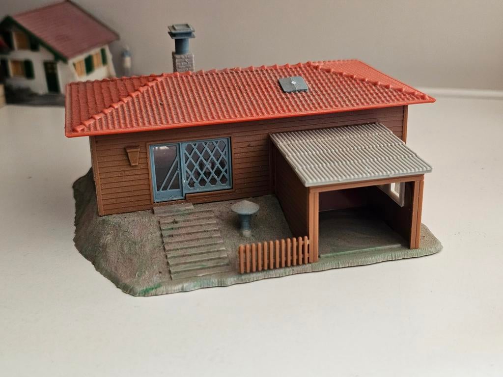 Modeltrein Ho villa, huisje met garage, Ophalen of Verzenden, Gelijkstroom, Wagon, Roco