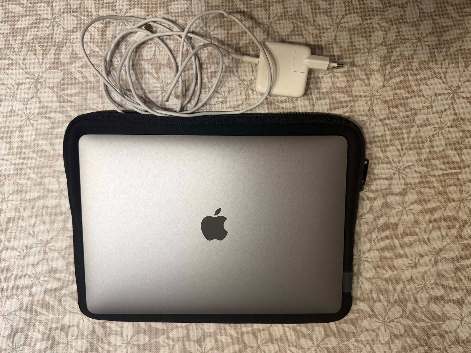 MacBook Air 2020 8 GB, Gebruikt, Qwerty, 8 GB, 13 inch