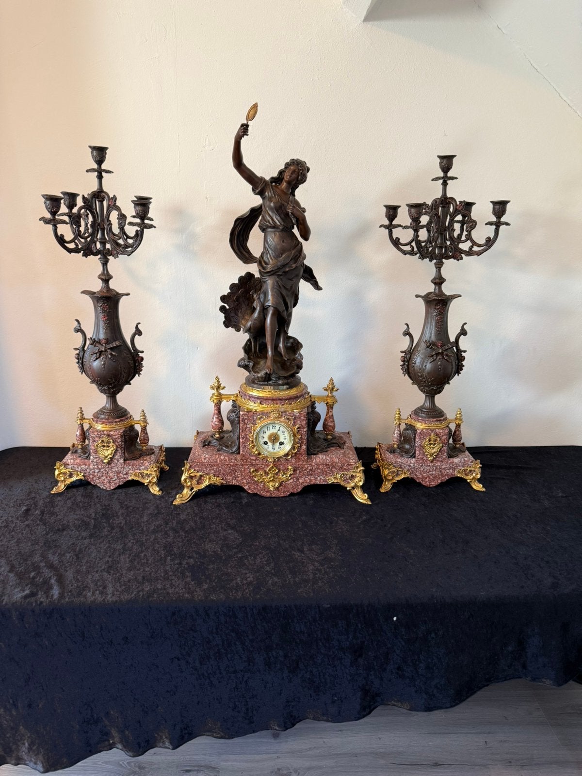 Zeer groot en breed klokkenstel 91 cm moreau, Ophalen