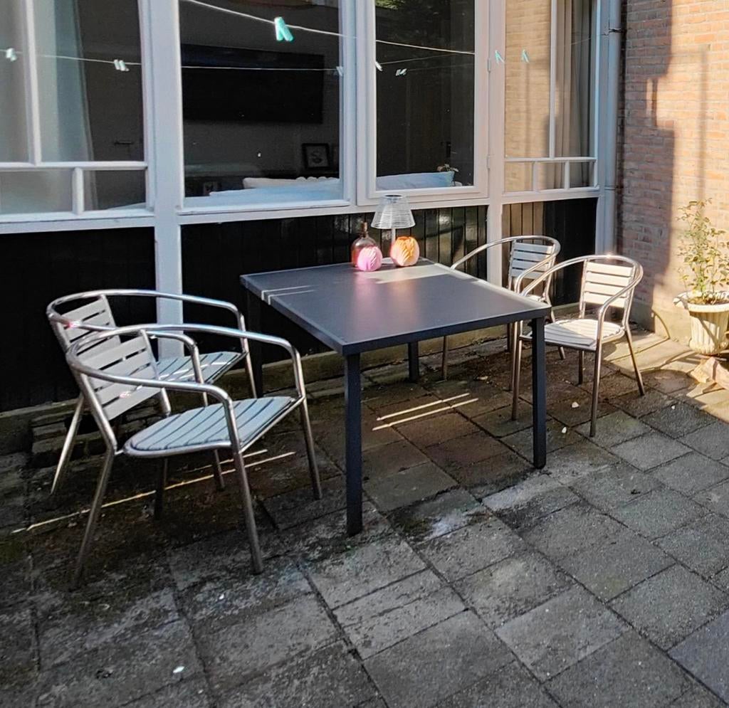 Gratis - tuinset met rvs stoelen, Tuin en Terras, Tuinsets en Loungesets, Ophalen, 4 zitplaatsen, Gebruikt, Tuinset