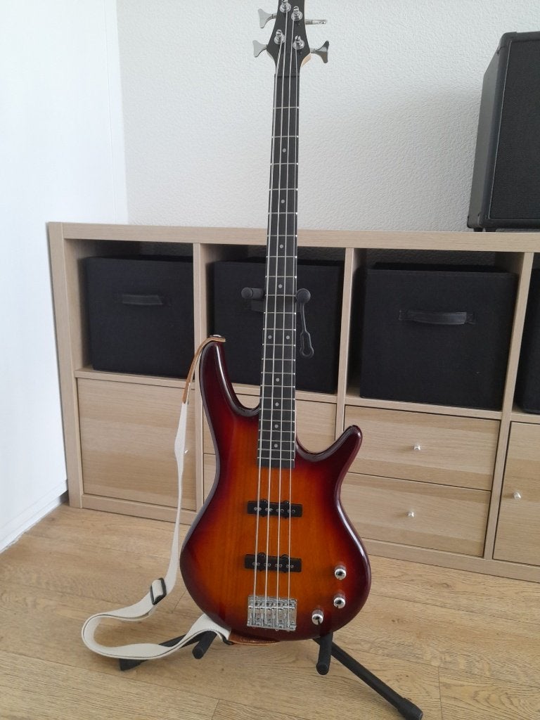 Ibanez basgitaar, Ophalen, Zo goed als nieuw, Solid body, Ibanez