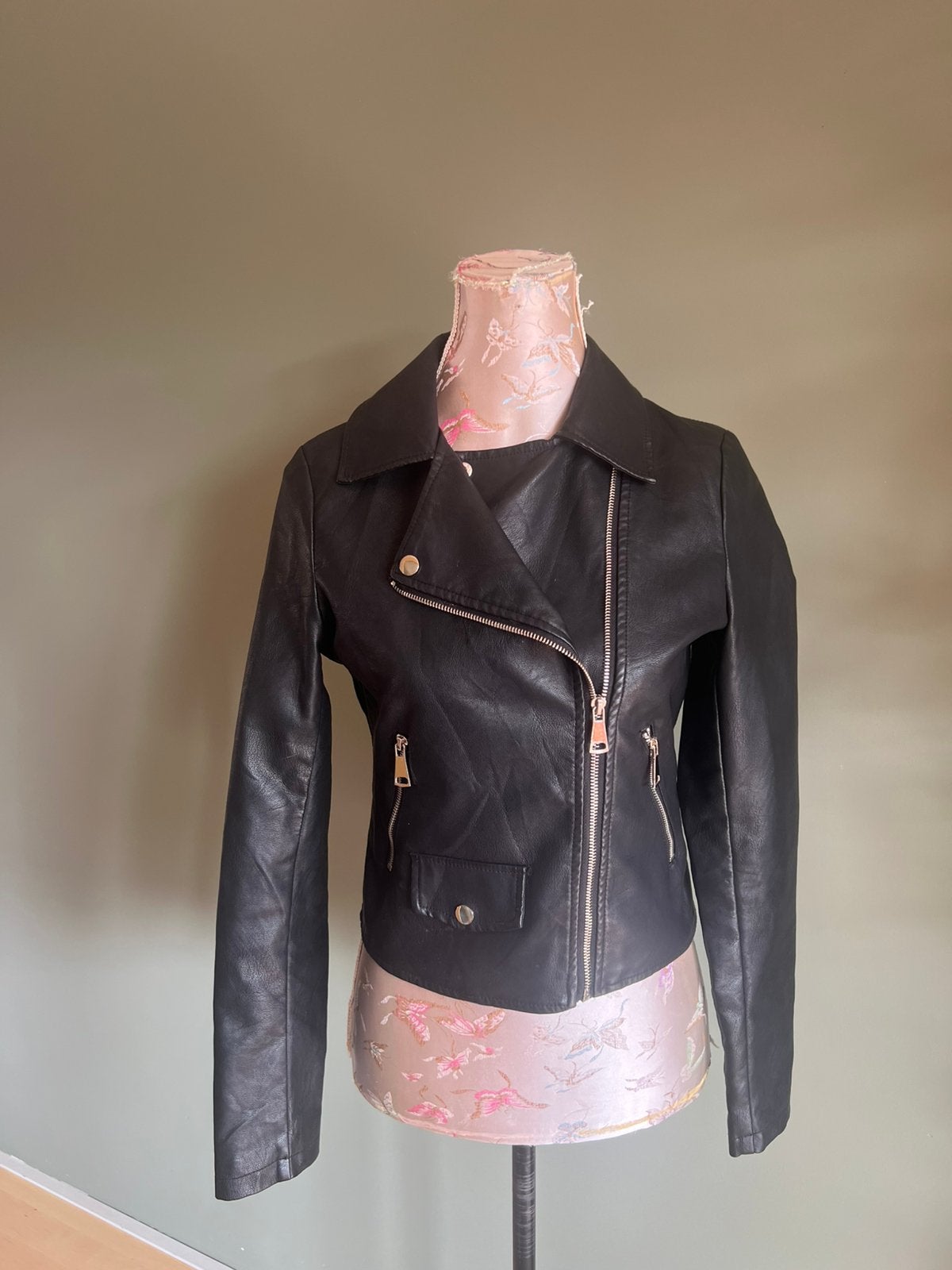 Osley nepleer jasje maat 36, Kleding | Dames, Ophalen of Verzenden, Gedragen, Maat 36 (S), Zwart