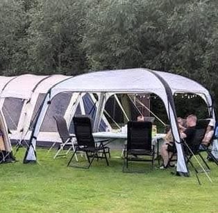 Shelter, Ophalen of Verzenden, Zo goed als nieuw