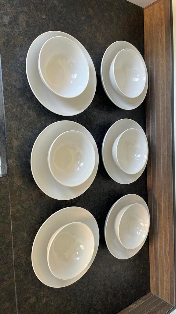 6x diep bord en 6x ontbijtschaaltje., Ophalen