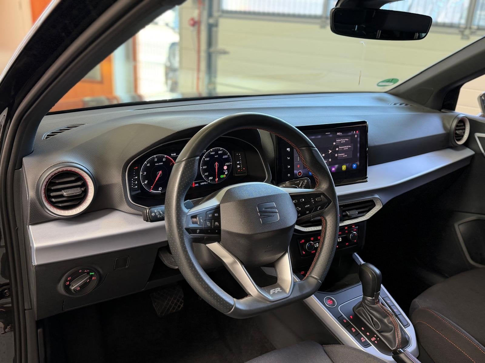 Seat ARONA 1.0 EcoTSI FR Automaat, 1 Jaar Bovag Garantie, Ca, Auto's, Seat, 1131 kg, Stof, Zwart, Nieuw