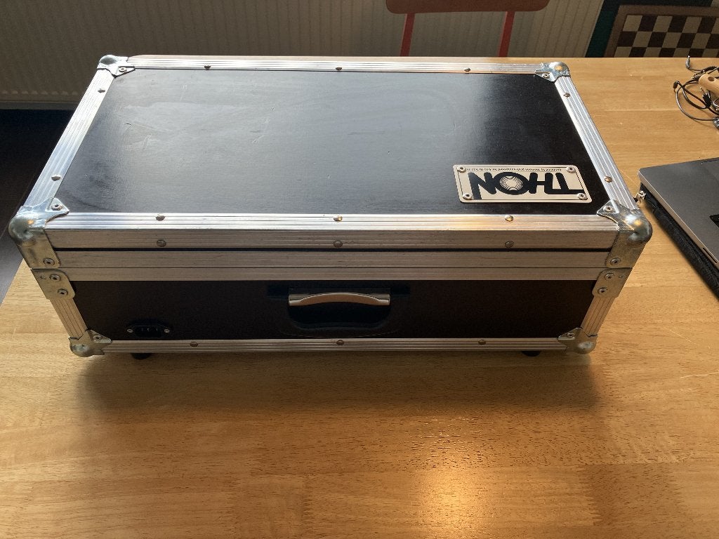 Thon Rack 6u verbouwd tot Eurorack case, Overige merken, Gebruikt, Met koffer of flightcase, Overige aantallen