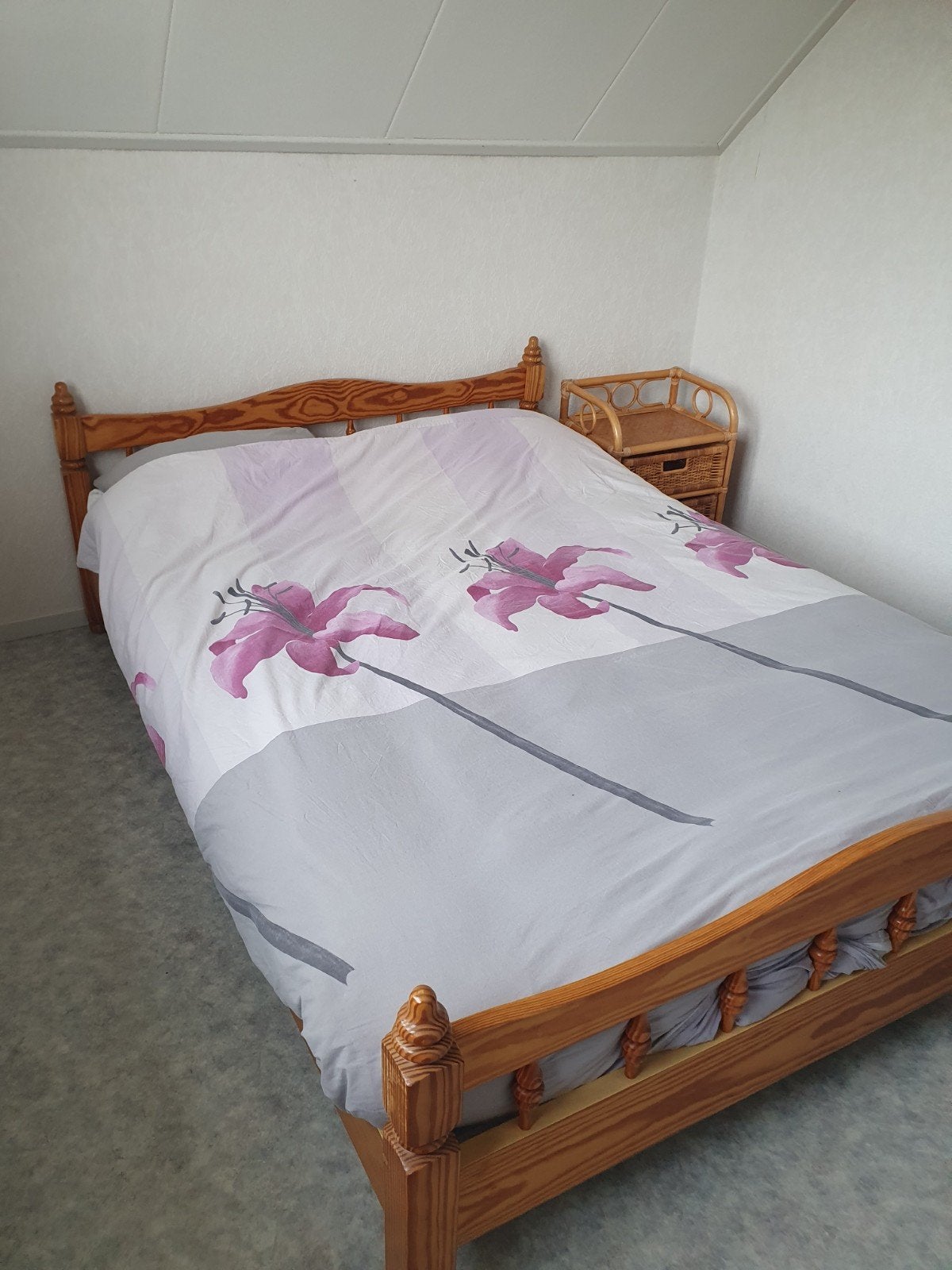 Grenen tweepersoons ledikant; voor elk aannemelijk bod., Huis en Inrichting, Ophalen, Gebruikt, Tweepersoons, 140 cm