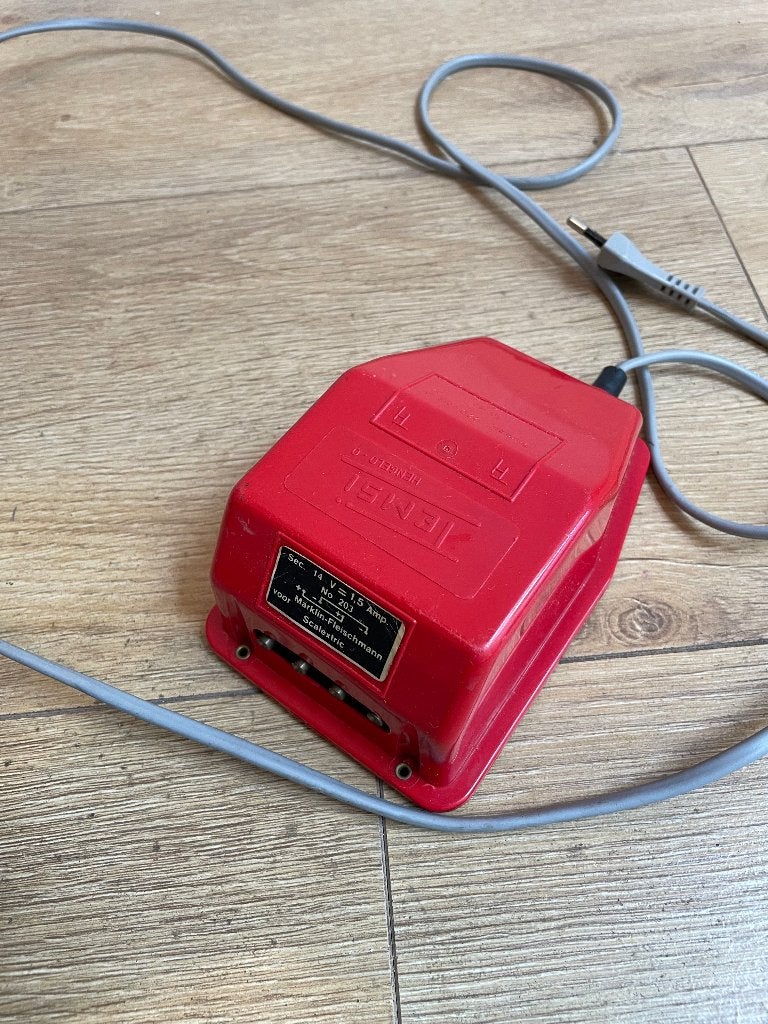 Temi racebaan transformator 203, 14V, 1,5 Amp., Kinderen en Baby's, Speelgoed | Racebanen, Ophalen of Verzenden, Gebruikt, Elektrisch