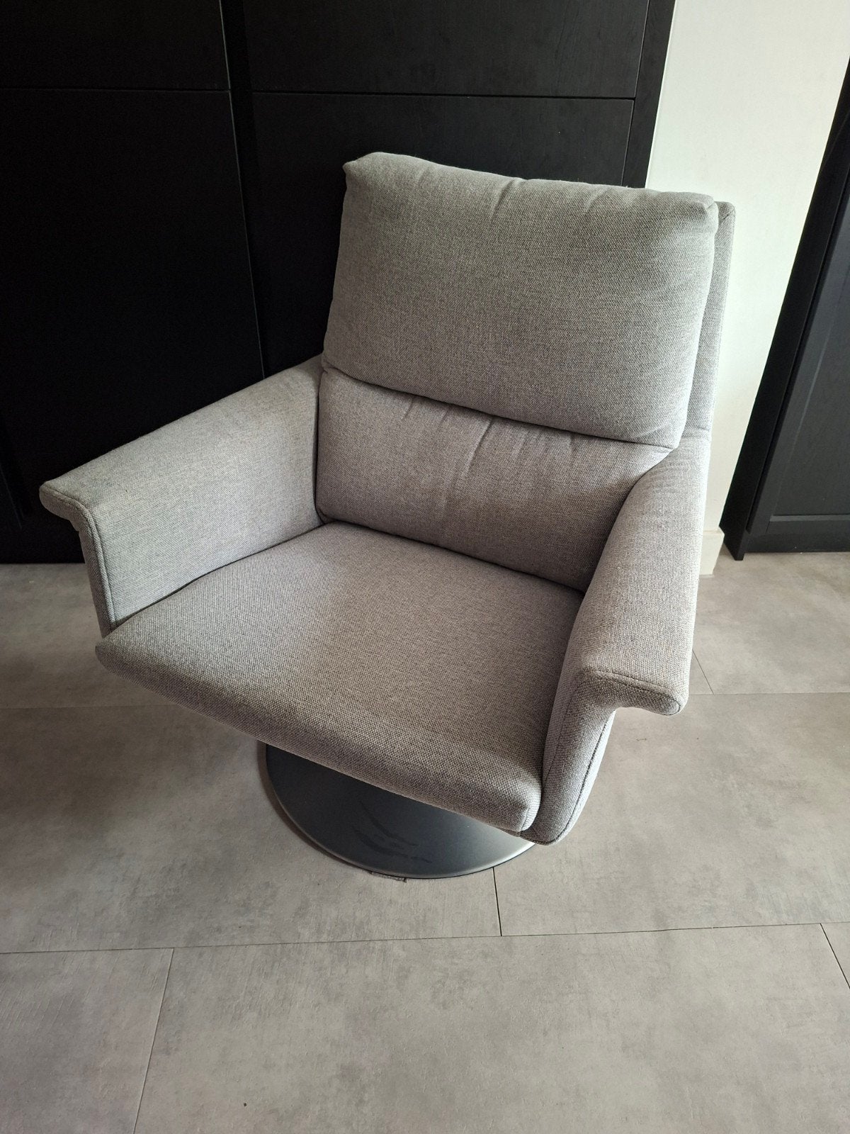 Comfortabele Xooon fauteuil - Grijs, draaibaar, Ophalen, Modern, Comfort, 75 tot 100 cm, Zo goed als nieuw