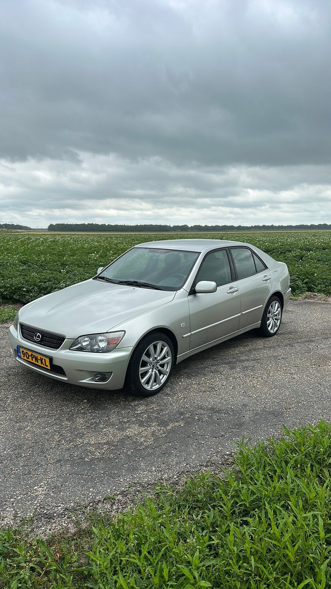 Lexus IS 200 2.0 AUT 2004 Grijs, 155 pk, Particulier, Sedan, Euro 4