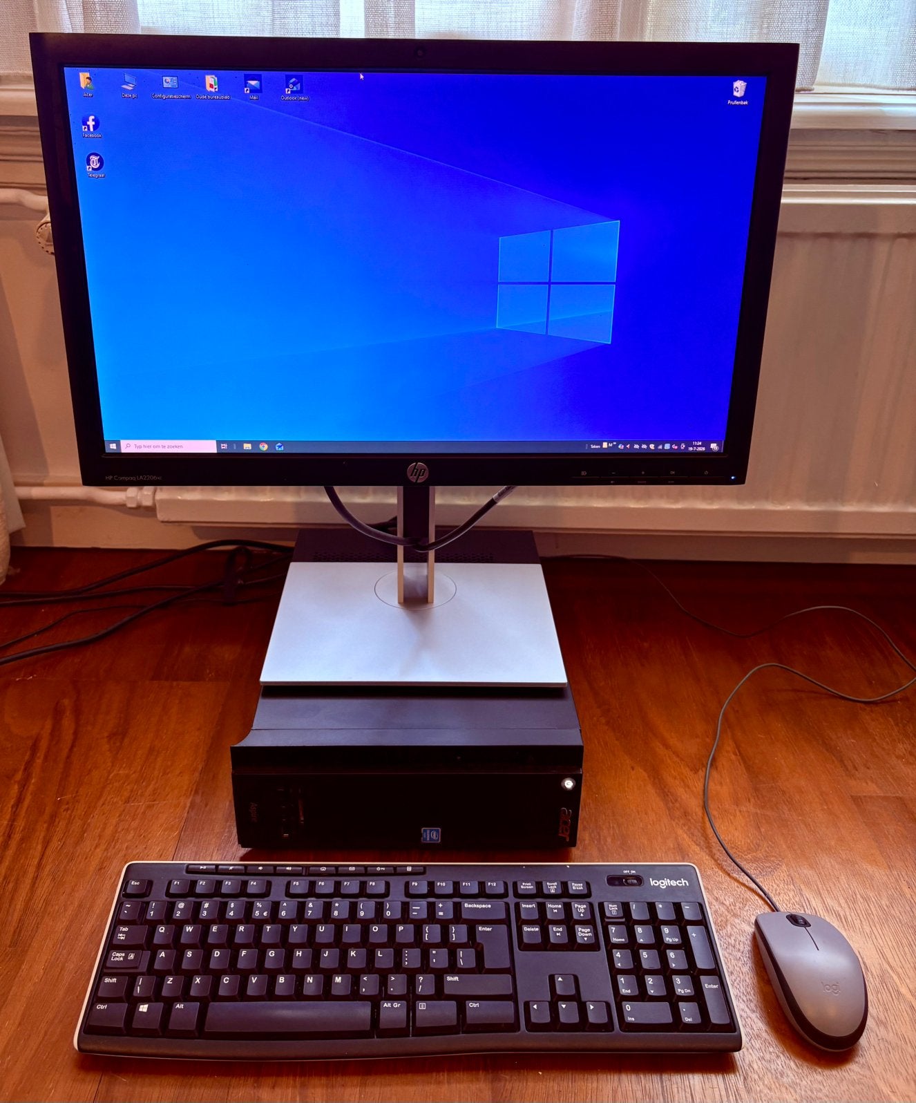 Acer PC XC-704 met HP monitor, keyboard en muis, Computers en Software, Desktop Pc's, 2 tot 3 Ghz, 8 GB, Zo goed als nieuw, SSD