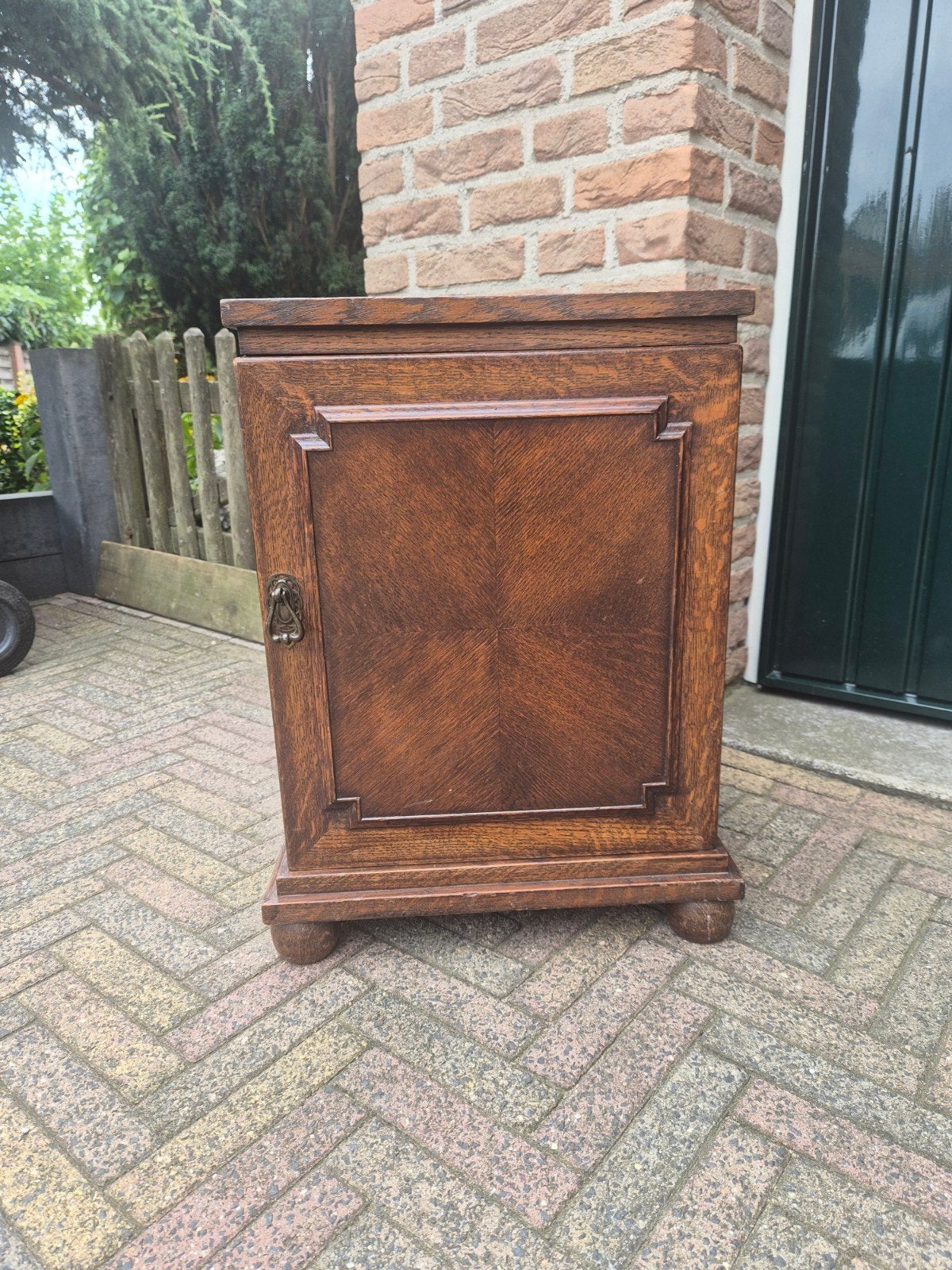 oud houten nachtkastje, Ophalen