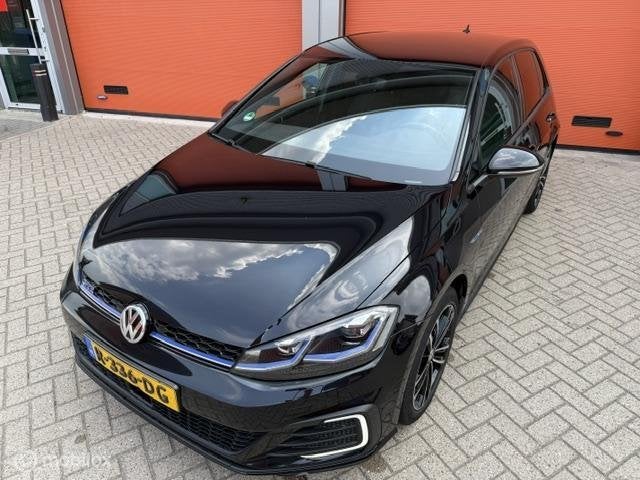 Foto 12 van Volkswagen Golf 1.4 TSI PHEV GTE BJ 12-12-2018 KM NAP EXTR