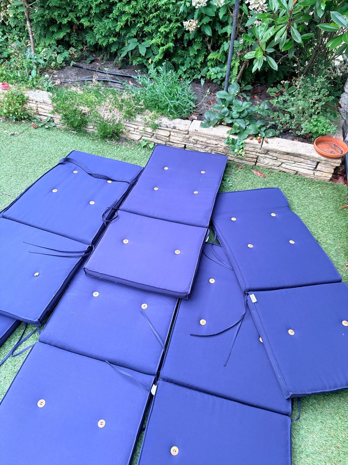 6 donkerblauwe tuinkussens voor standenstoelen, Ophalen, Gebruikt