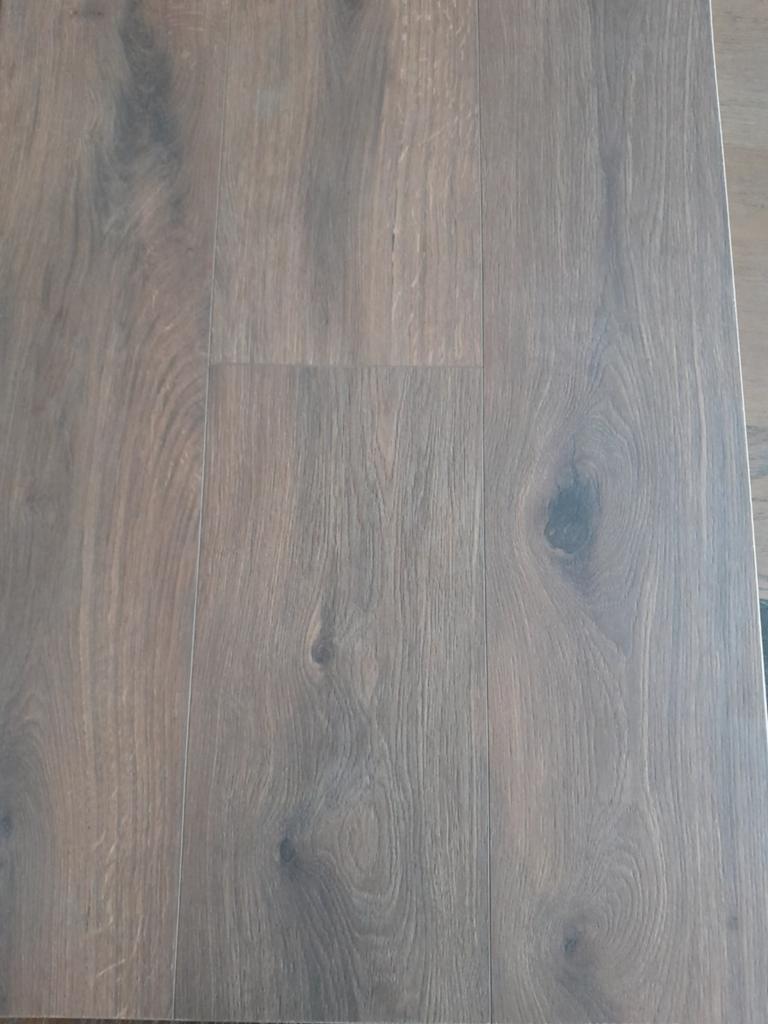 Restpartij Laminaat, Doe-het-zelf en Verbouw, Vloerdelen en Plavuizen, Ophalen, 50 tot 150 cm, Nieuw, 10 m² of meer