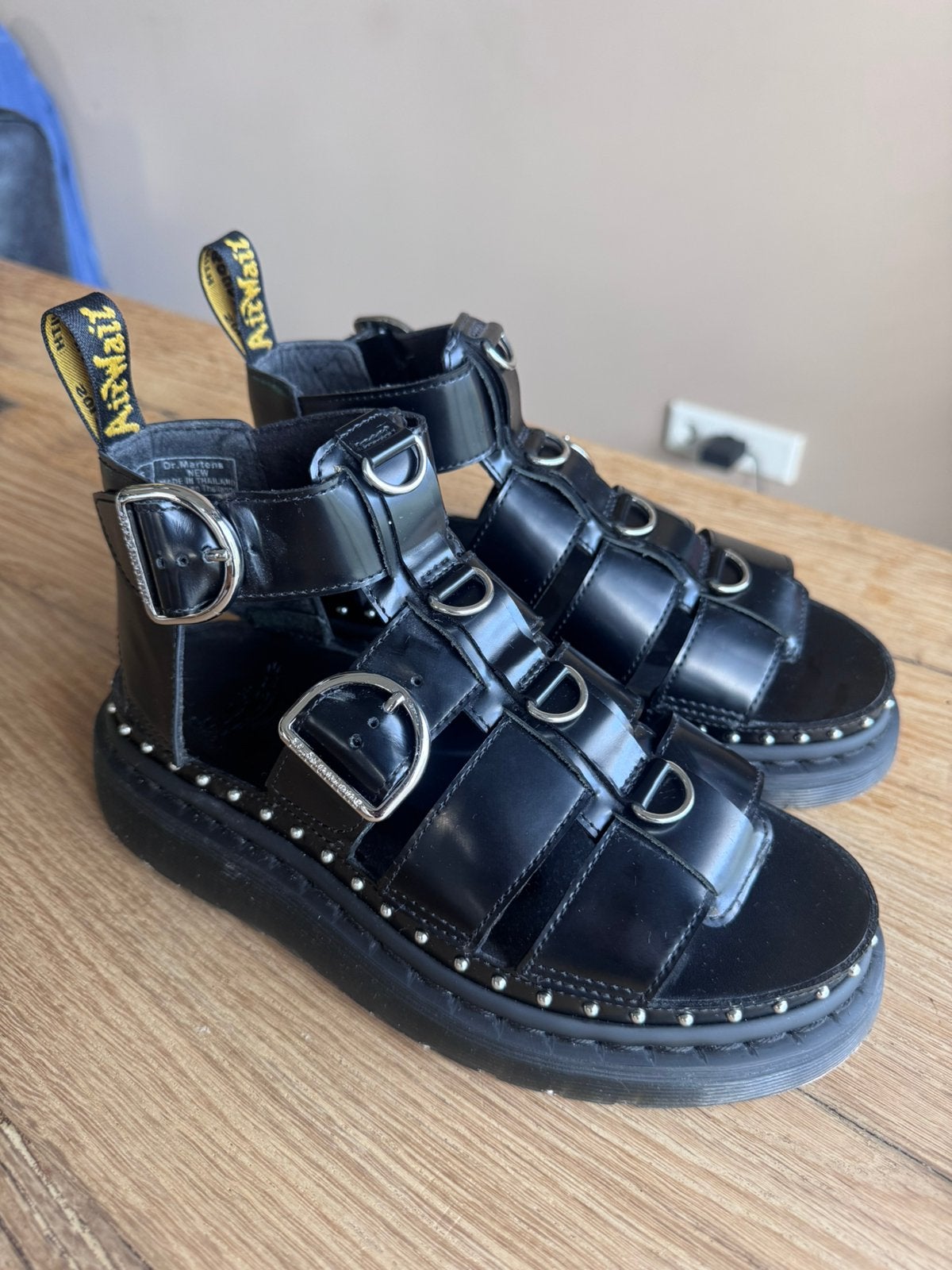 Dr. Martens Mackaye Mt 37, Kleding | Dames, Schoenen, Verzenden, Zwart, Sandalen of Muiltjes, Zo goed als nieuw