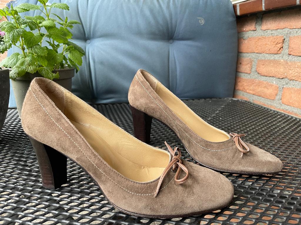Dames schoenen, Kleding | Dames, Bruin, Ophalen of Verzenden, Schoenen met hoge hakken, Zo goed als nieuw