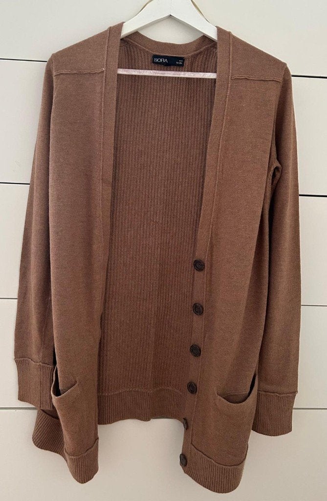 Super Chique en Zacht Lang Vest van Sora, Kleding | Dames, Truien en Vesten, Bruin, Sora, Ophalen of Verzenden, Zo goed als nieuw