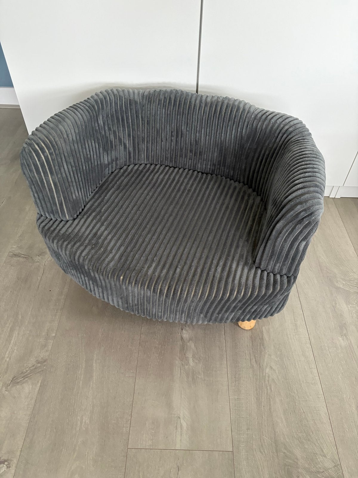 Huisdier fauteuil, Ophalen