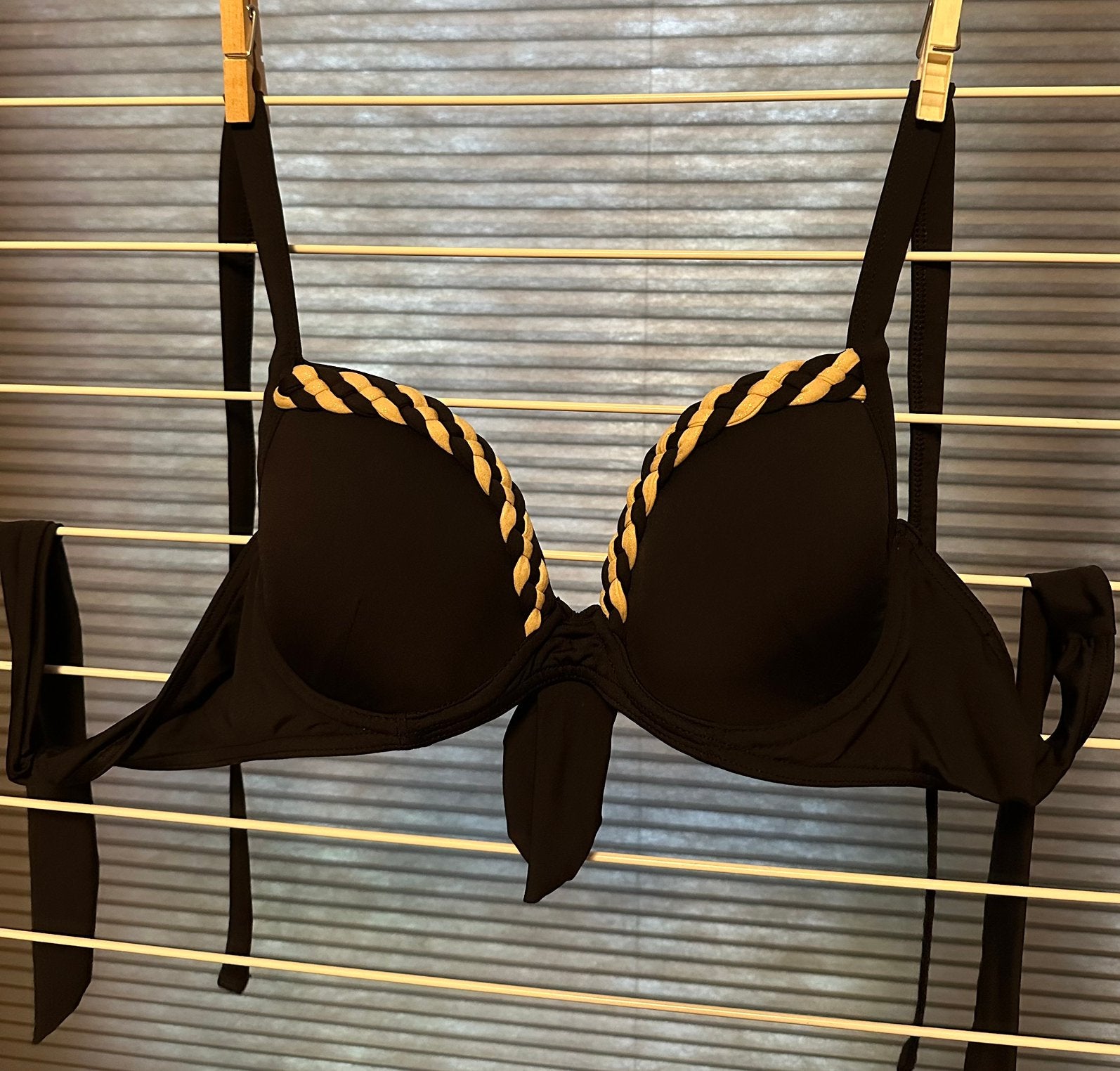 Bikini top Ani Ani, Kleding | Dames, Ophalen of Verzenden, Zo goed als nieuw, Zwart, Bikini