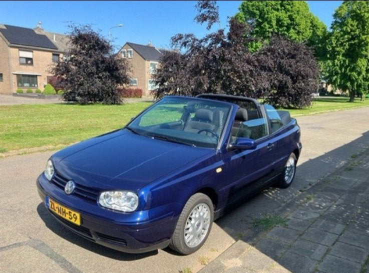 Volkswagen Golf 1.8 Cabriolet 66KW 1999 Blauw, 4 cilinders, Cabriolet, 49 €/maand, Origineel Nederlands