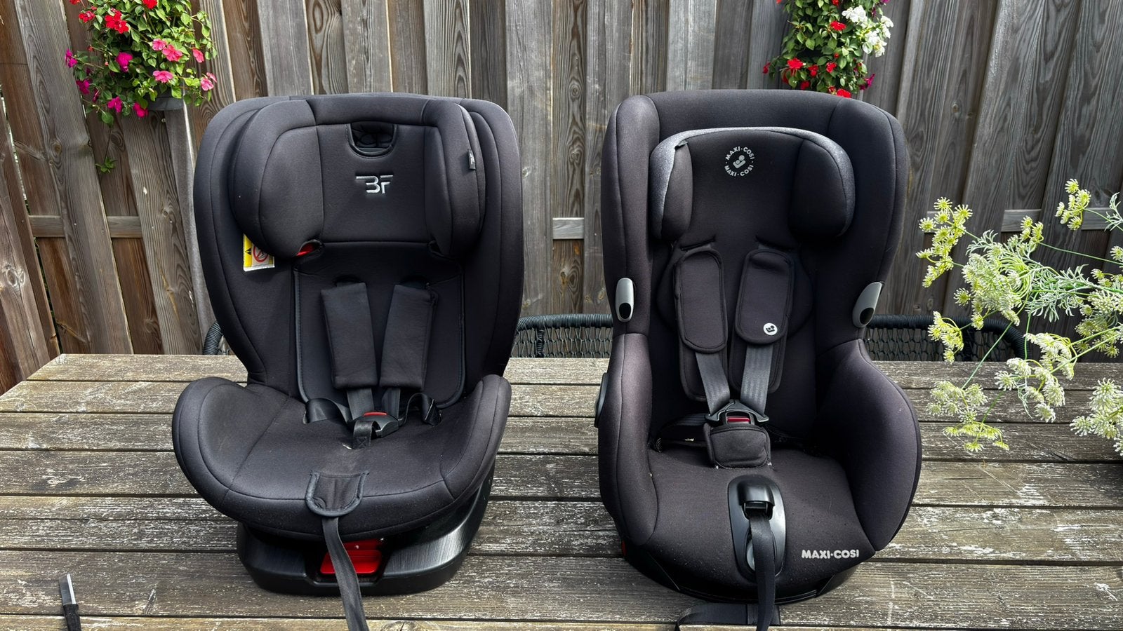 Twee autostoeltjes. Ook los te koop., Gebruikt, 9 t/m 18 kg, Isofix, Ophalen