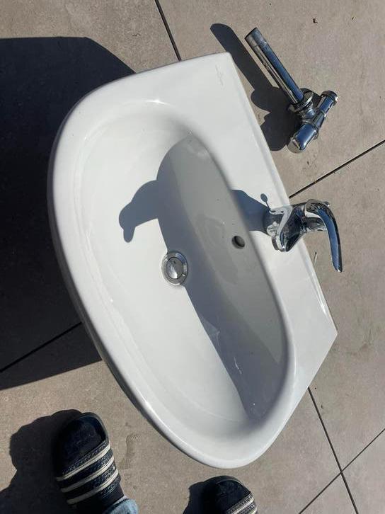 Wastafel Villeroy & Boch met Grohe kraan, Doe-het-zelf en Verbouw, Sanitair, Ophalen of Verzenden, Gebruikt, Chroom, Wastafel