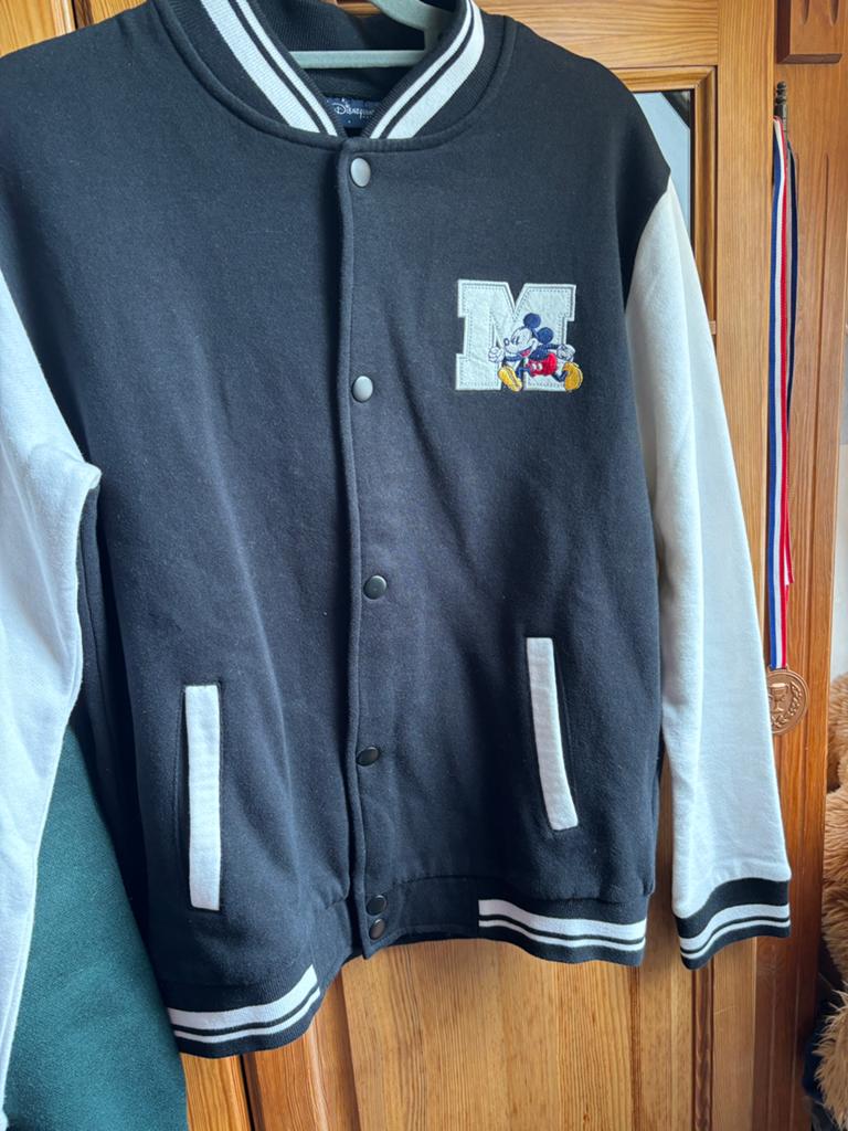 Disney Mickey Mouse Varsity Jas - Maat S, Ophalen of Verzenden, Zo goed als nieuw, Maat 36 (S), Zwart
