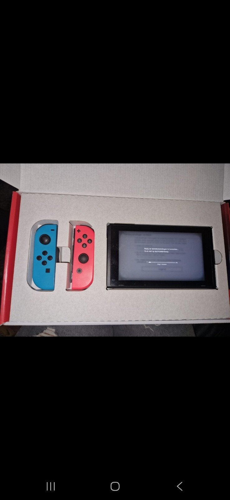 Nintendo Switch met 4 spellen en allerlei accesoires, Spelcomputers en Games, Spelcomputers | Nintendo Switch, Zo goed als nieuw
