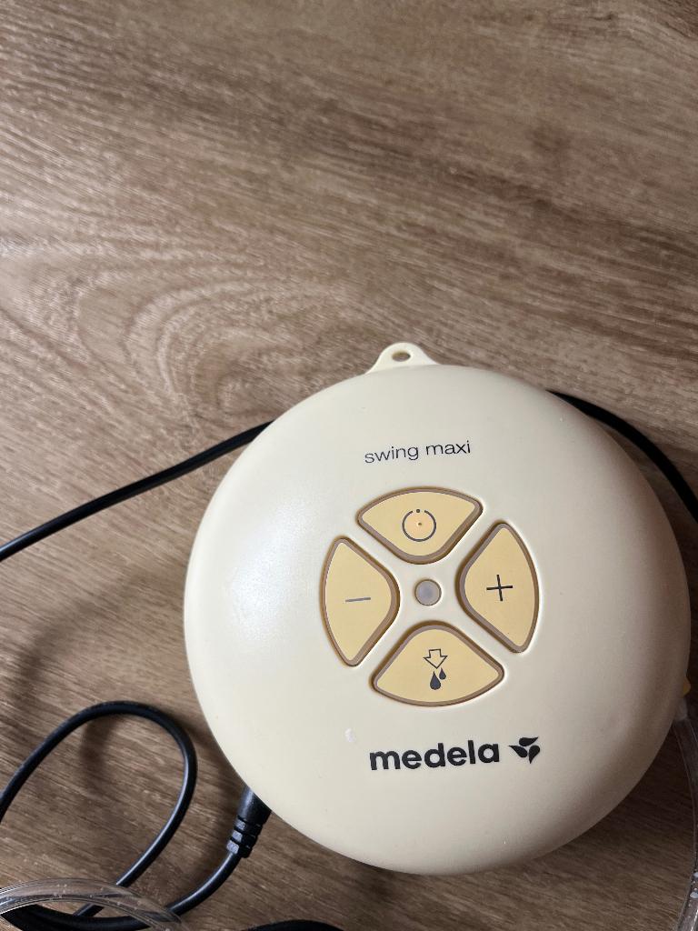 Medela kolf swing maxi, Ophalen of Verzenden, Zo goed als nieuw, Borstkolf