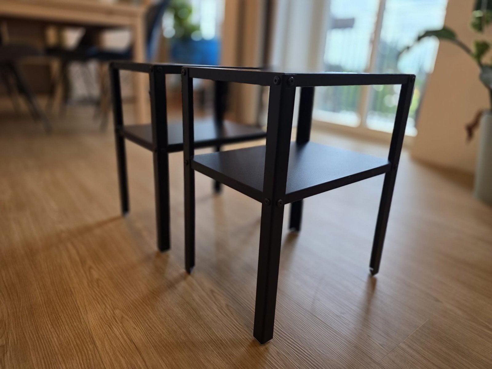 Nachtkastjes, 45 tot 60 cm, Minder dan 55 cm, Gebruikt, Metaal of Aluminium