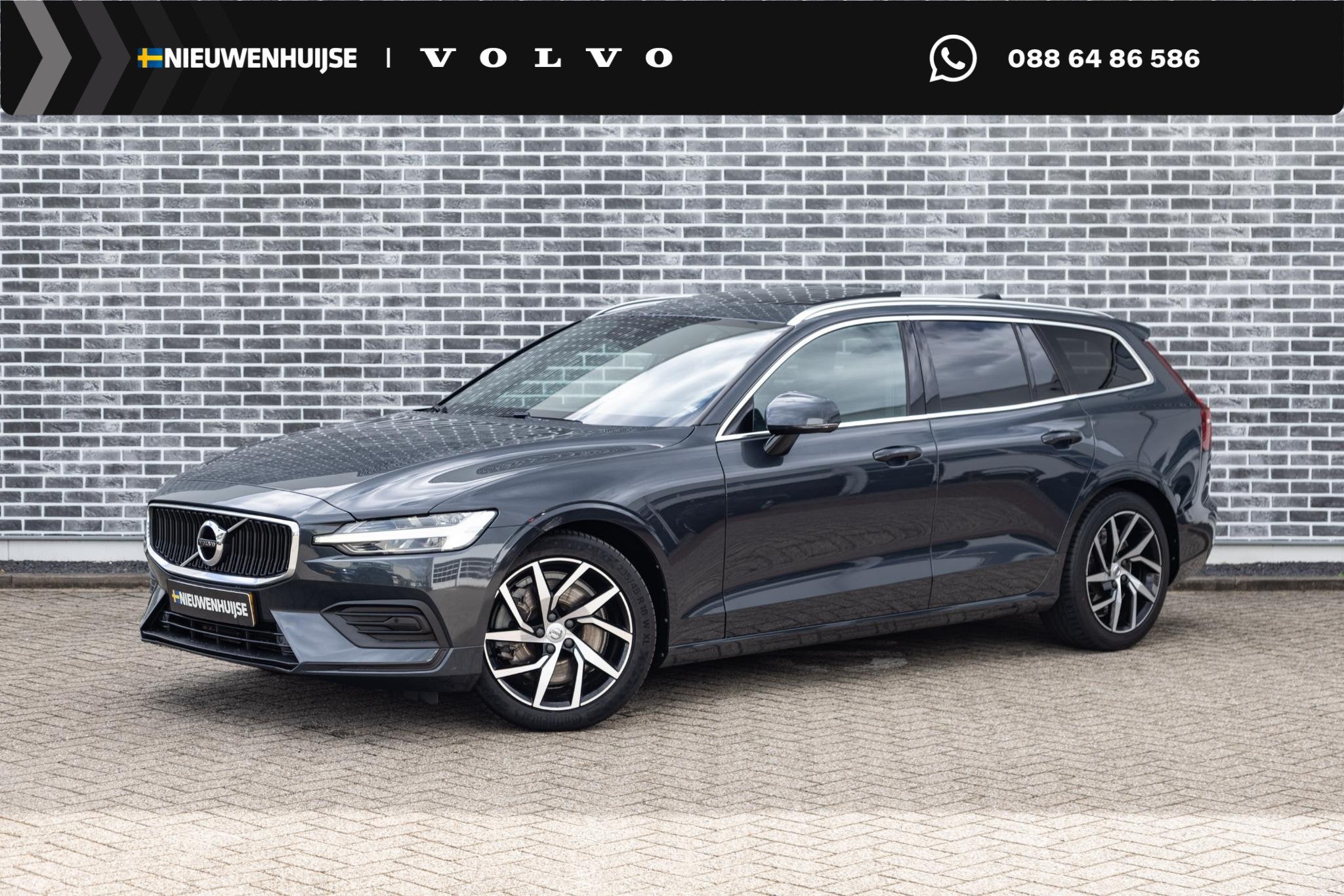Volvo V60 2.0 T5 Momentum | Achteruitrijcamera | Parkeersens
