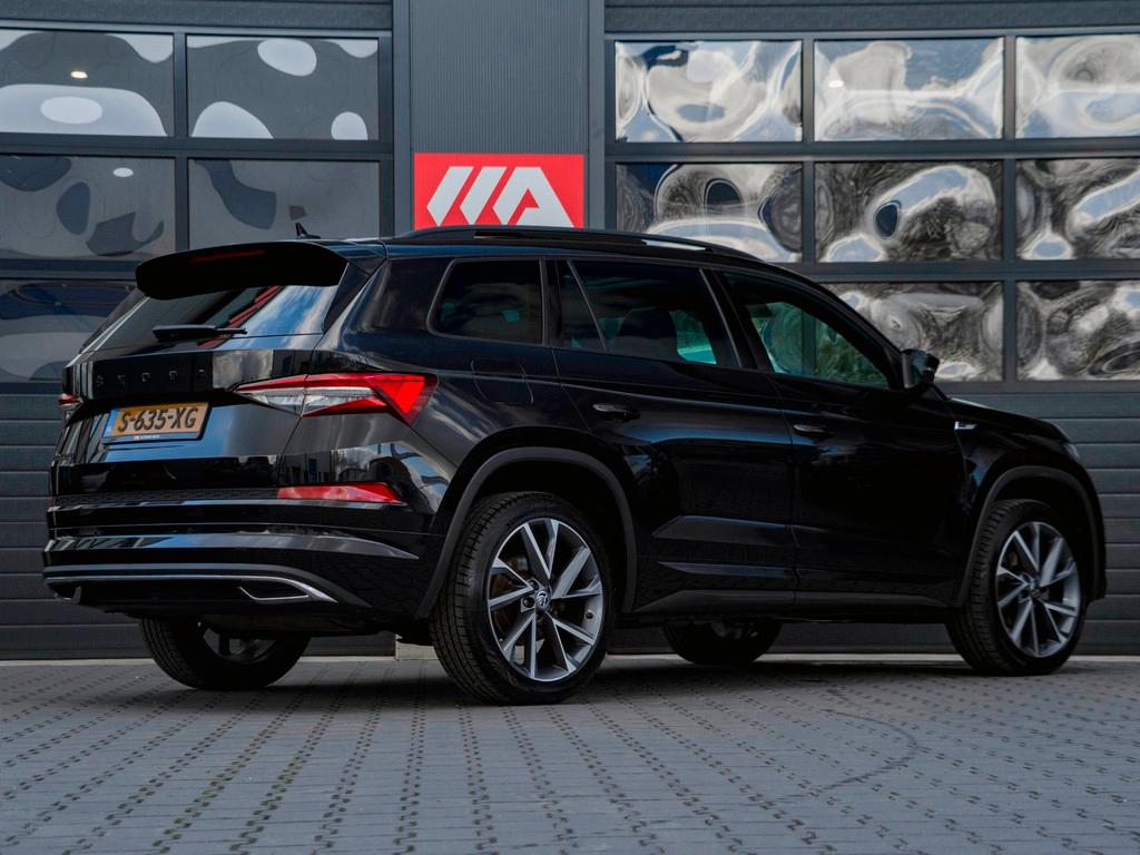 Skoda Kodiaq 1.5 TSI Sportline Business Panoramadak|Trekhaak, 4 cilinders, Zwart, Bedrijf, Kodiaq