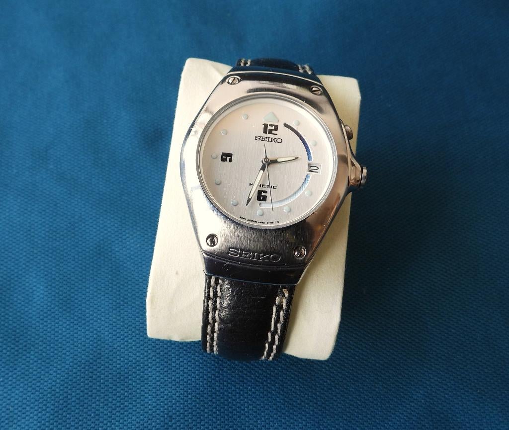 Bering automaat Seiko Kinetic., Staal, Staal, Polshorloge, Zo goed als nieuw