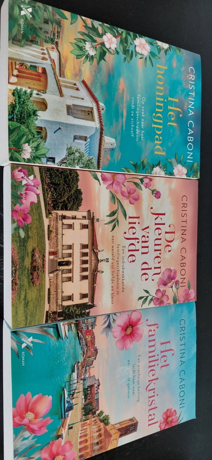 3 boeken  Cristina Caboni: Het Honingpad, De Kleuren van d, Boeken, Ophalen of Verzenden, Zo goed als nieuw, Cristina Caboni