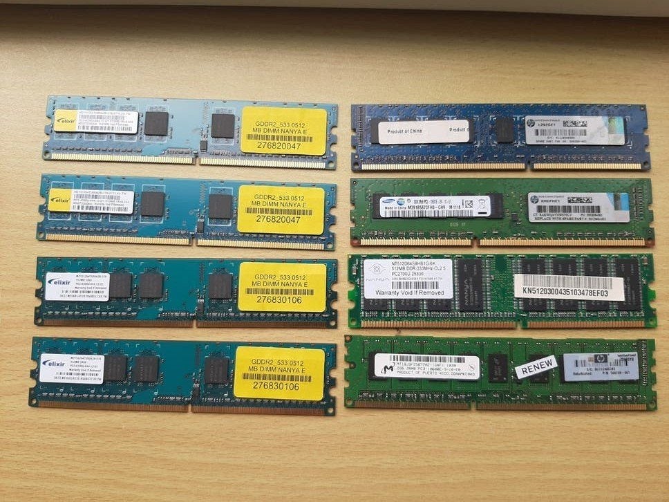 Diverse RAM Geheugenmodules - DDR2 en DDR3, Computers en Software, RAM geheugen, Gebruikt, Server, Ophalen of Verzenden, Verschillend (o.a. 533MHz, 667MHz, 800MHz, 1066MHz, 1333MHz)