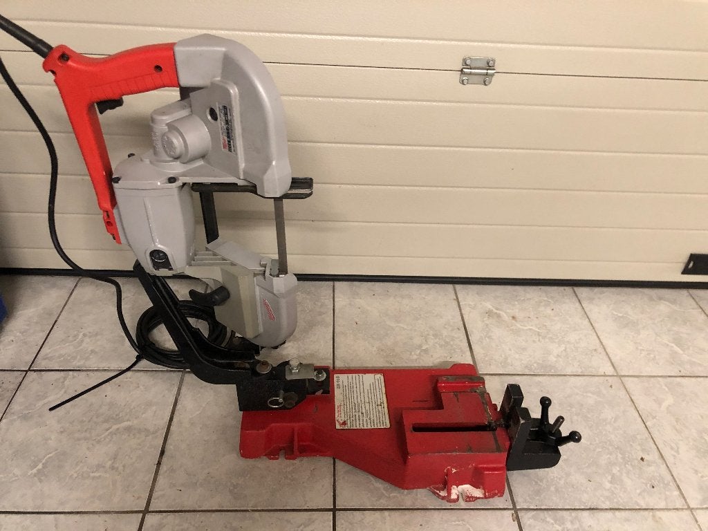 Milwaukee bandzaag prof. Machine HBS120e, Ophalen, Zo goed als nieuw, 1200 watt of meer, 70 mm of meer