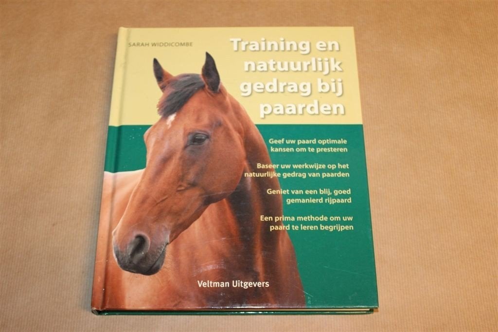 Training bij Paarden — Natuurlijk Gedrag & Praktijkgids, Boeken, Ophalen of Verzenden, Gelezen, Paarden of Pony's