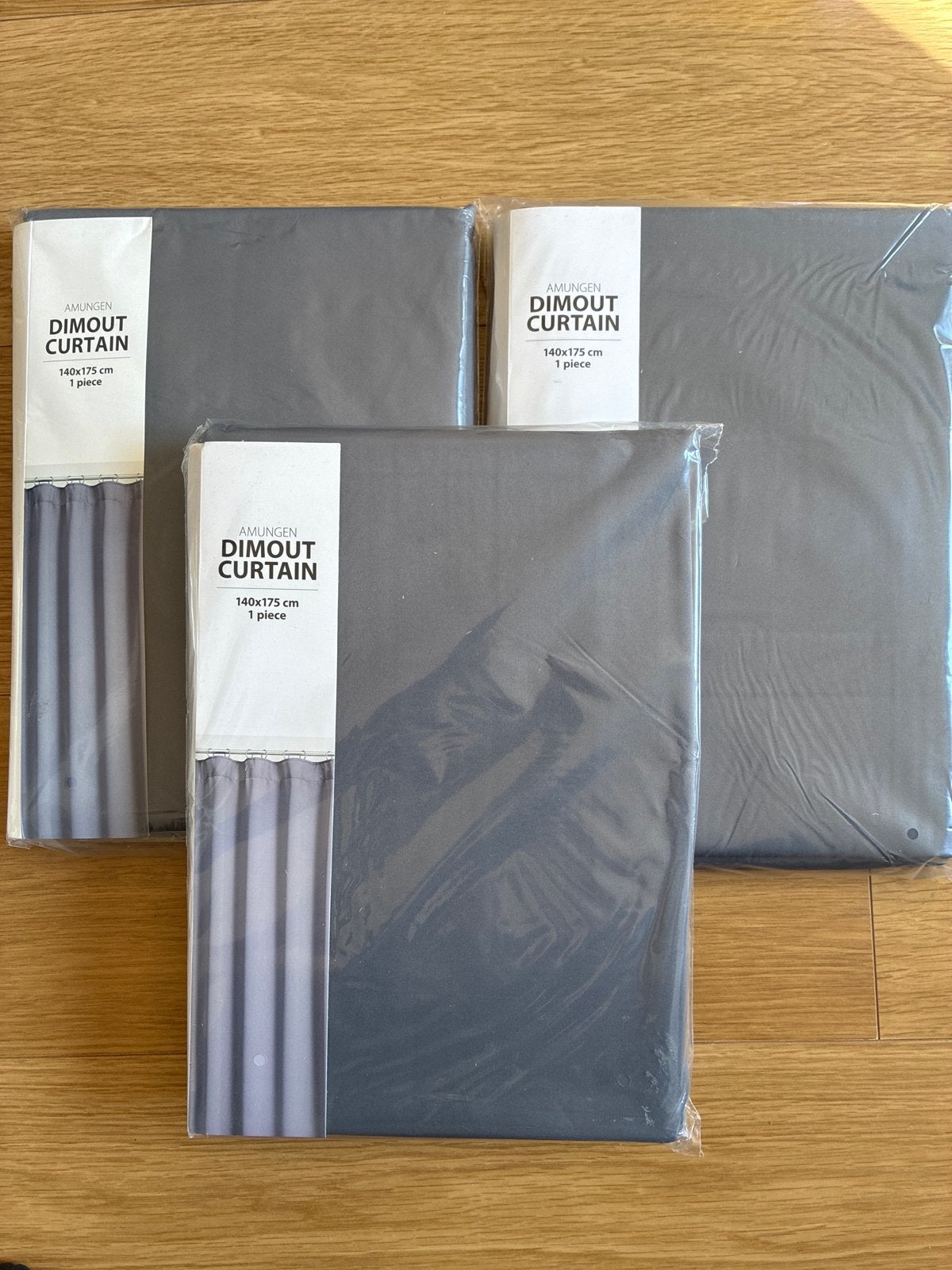 JYSK Amungen Dimout Gordijnen - 140x175 cm (3 stuks), Ophalen, Nieuw, Grijs