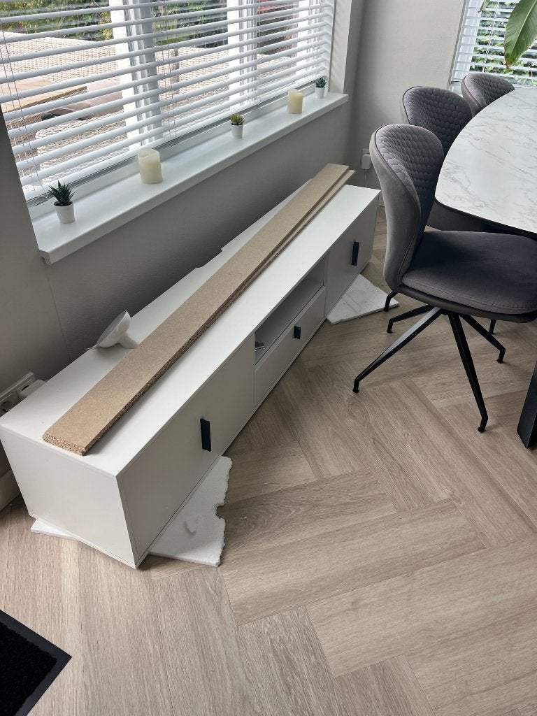 Zwevend TV meubel, Huis en Inrichting, Kasten | Televisiemeubels, Ophalen, Zo goed als nieuw, Minder dan 100 cm, 25 tot 50 cm
