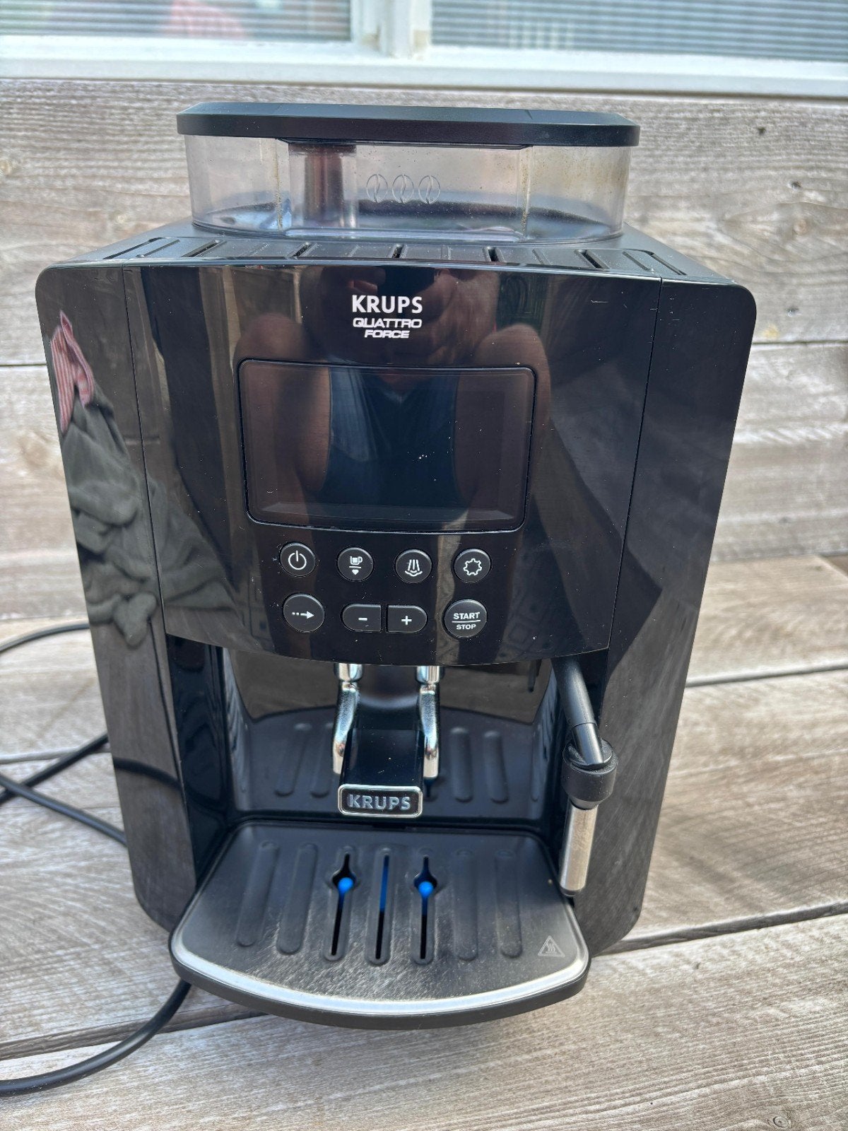 Krups Quattro Force Volautomatische Espressomachine, Witgoed en Apparatuur, Koffiezetapparaten, Ophalen, Gebruikt, Espresso apparaat
