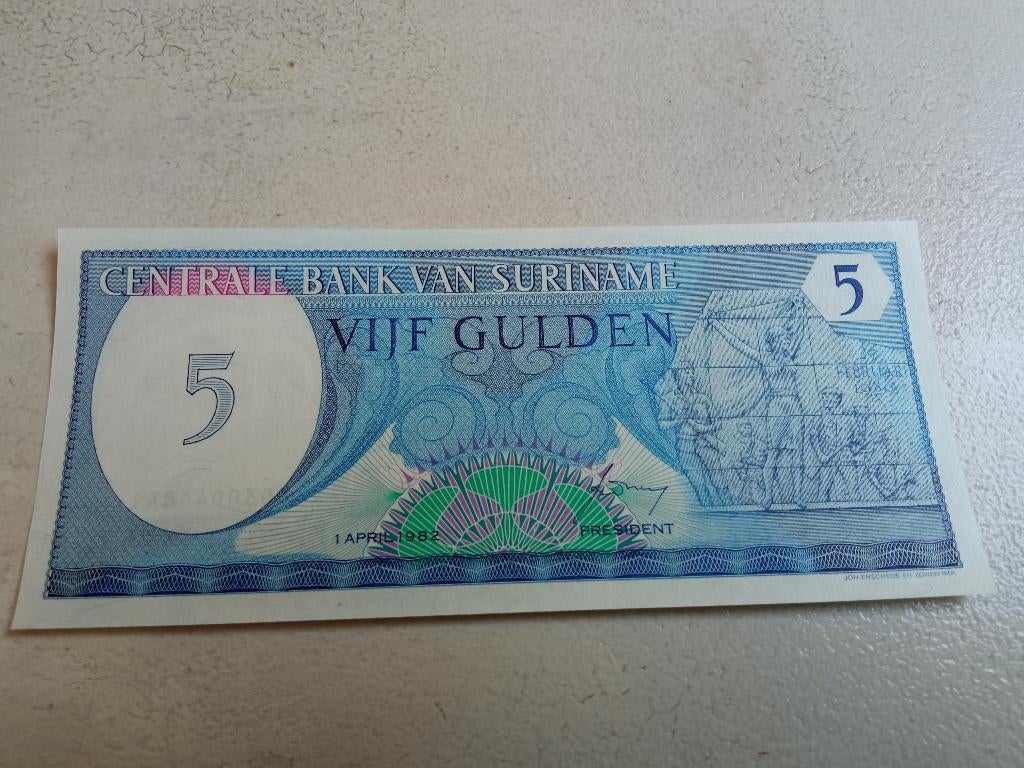 Suriname 5 gulden 1982., Postzegels en Munten, Bankbiljetten | Amerika, Ophalen of Verzenden, Zuid-Amerika, Los biljet