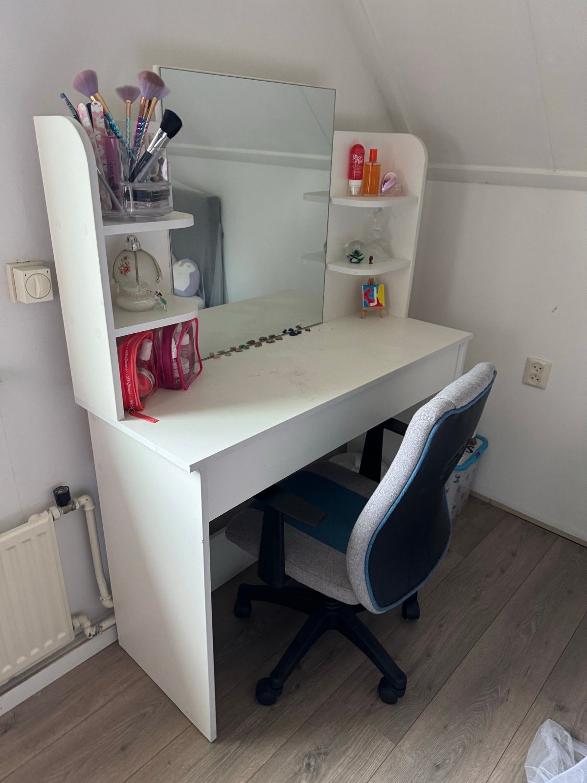 Witte make-up tafel met spiegel en opbergruimte, Ophalen, 100 tot 150 cm, 50 tot 100 cm, Zo goed als nieuw