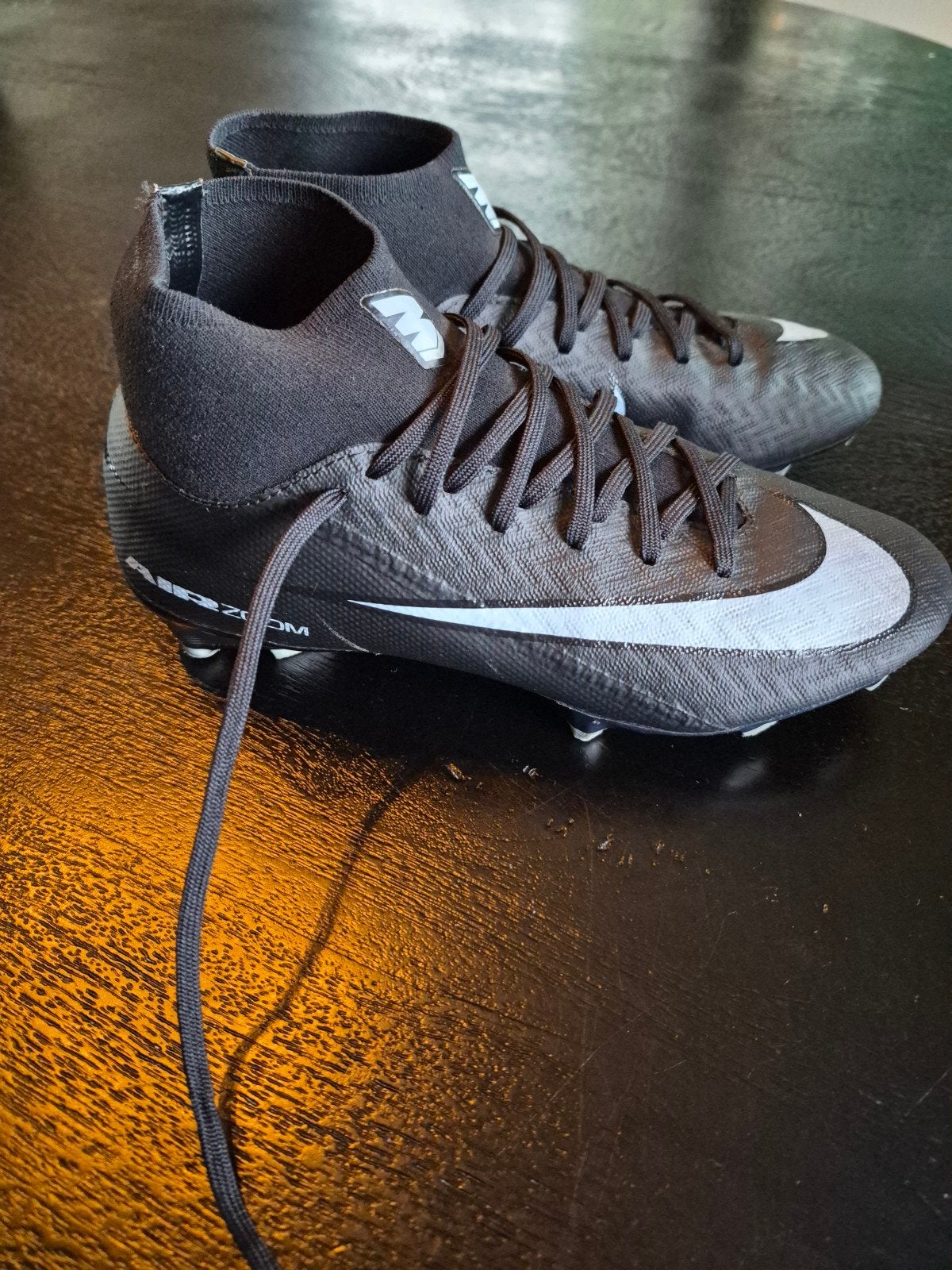 Nike voetbalschoenen maat 36 - Zeer goede staat, Maat XS of kleiner, Ophalen of Verzenden, Zo goed als nieuw, Schoenen