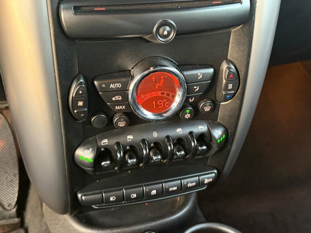 Foto 19 van MINI Countryman 1.6 Cooper Chili NW APK LEDER STOELVERW ORG