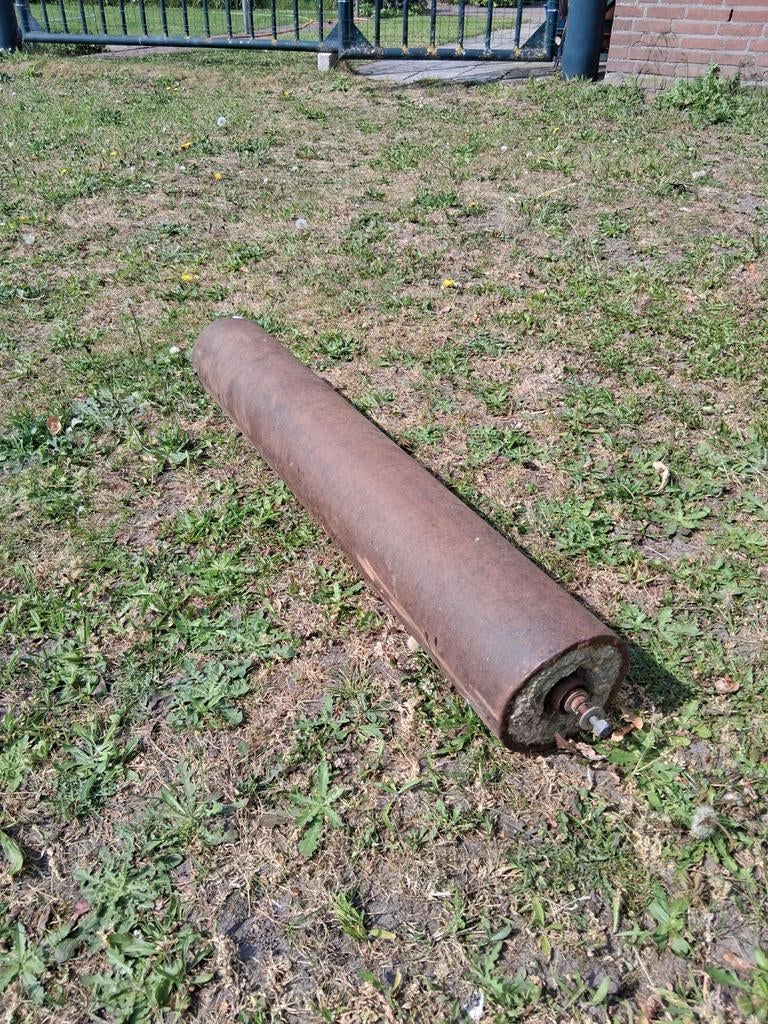 Wals tuinwals ijzer, Ophalen