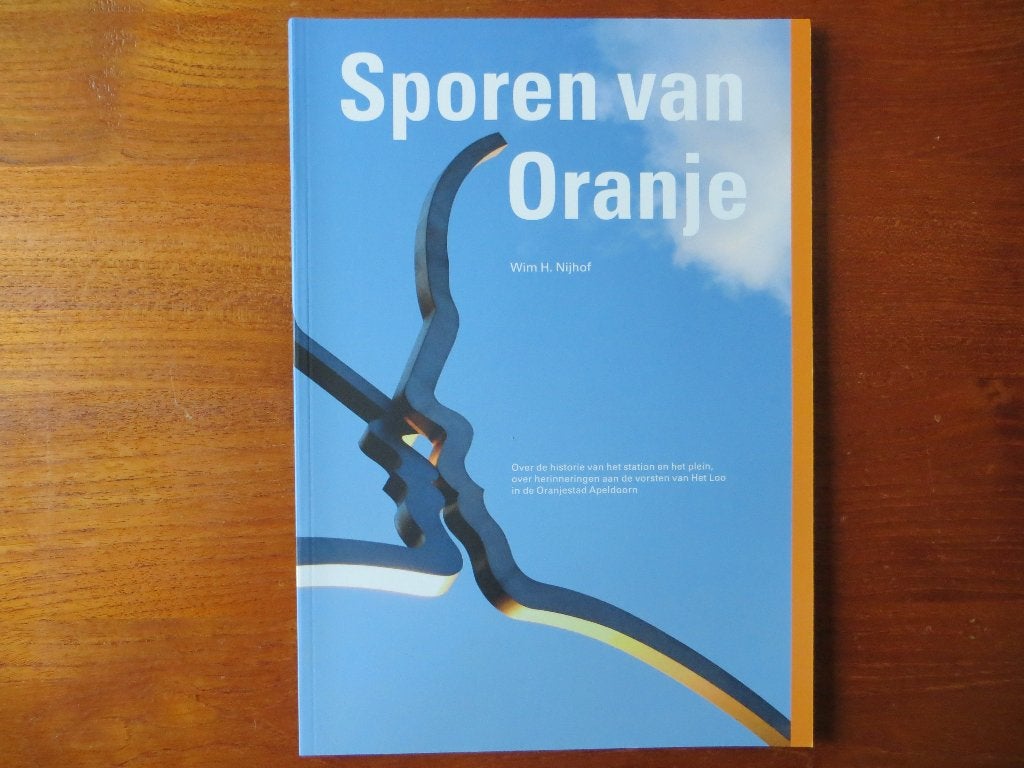 Sporen van Oranje (Het Loo, Apeldoorn), Verzamelen, Koninklijk Huis en Royalty, Ophalen of Verzenden, Nieuw, Tijdschrift of Boek