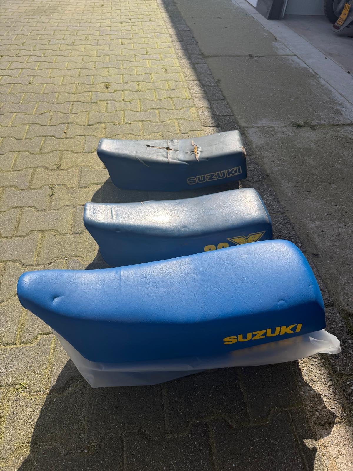 Zadels suzuki tsx, Ophalen, Zo goed als nieuw, Zadel, Overige merken