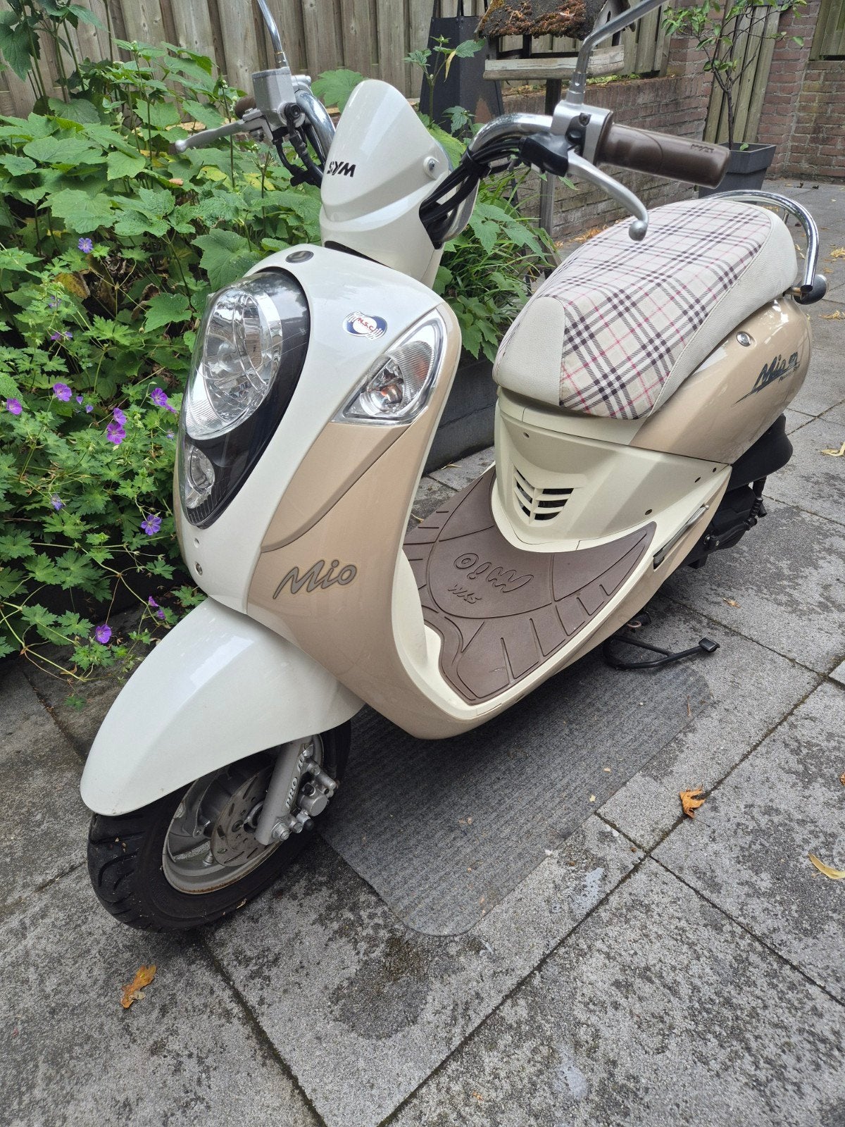 Sym Mio Snorscooter - Zeer lage km-stand (8049 km!), Ophalen